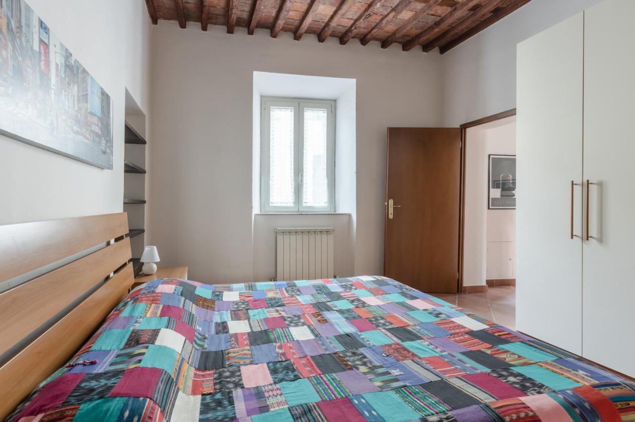 Lucca - Piazza Dell'Anfiteatro Central Apartment! 외부 사진
