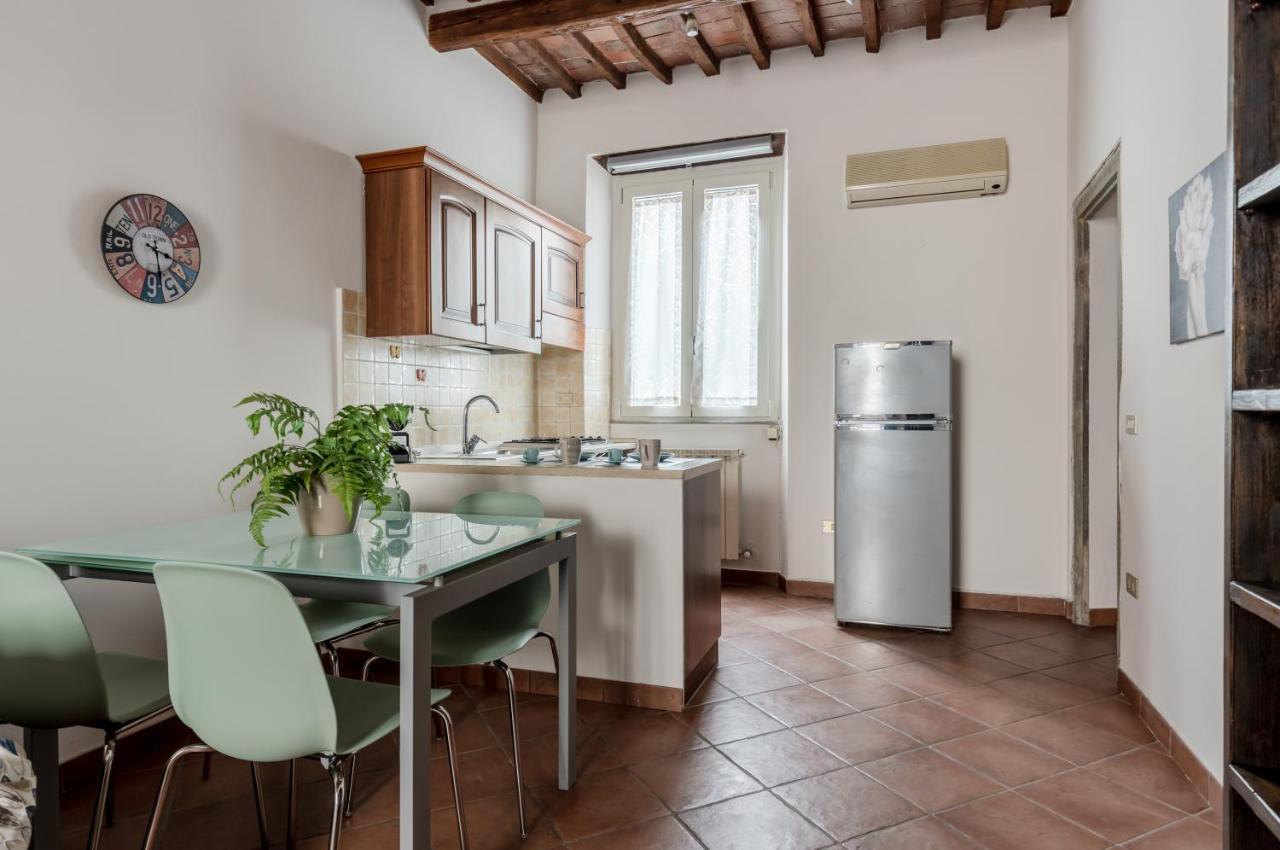 Lucca - Piazza Dell'Anfiteatro Central Apartment! 외부 사진